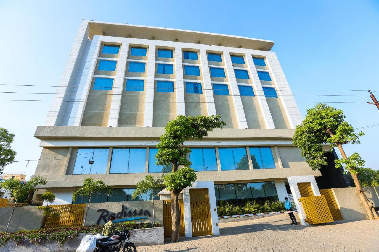 Radisson Bhopal Hotell Exteriör bild